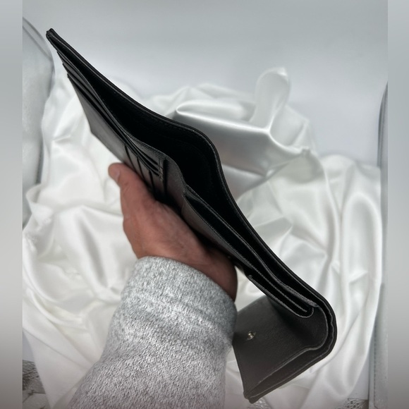 ULTIMATE PRADA Wallet + Key Holder Combo. EXCELLENT CONDITION - Picture 11 of 11